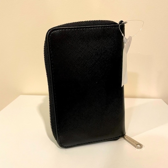 Buckle Down Baby Yoda Wallet - Picture 2 of 4